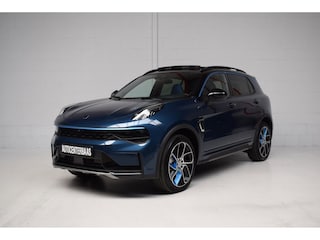 Lynk & Co 01 1.5 ZWARTE HEMEL / VIRTUAL / 360 CAMERA / INFINITY GELUID / PANORAMADAK / ADAPT.CRUISE / 20INCH / SFEERVERLICHTING