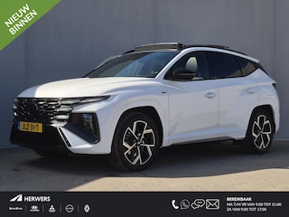 Hyundai Tucson 1.6 T-GDI PHEV N Line Edition 4WD Automaat / Nieuw Model / Fabrieksgarantie tot 07-2029 / Dealer onderhouden / Trekgewicht 1210 kg / Glazen schuif- en kanteldak / Head Up Display / Stuur- & Stoelverwarming / Achteruitrijcamera / Elektrische achterklep / Apple Carplay Android Auto / Krell Audio Systeem /