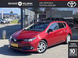 Toyota Auris 1.8 Hybrid Volcane Edition | Navigatie