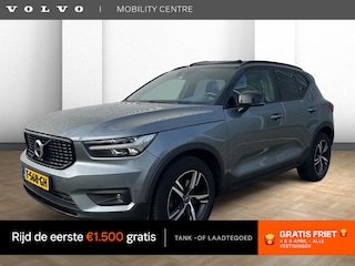 Volvo XC40 T4 R-Design | Panoramadak | Trekhaak | Dodehoekdetectie |