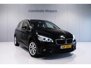 BMW 2-serie Tourer 218i LED | Trekhaak | PDC | Sportstoelen | Navigatie |