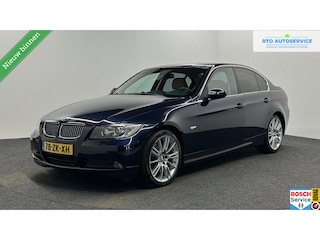 BMW 318i Business Line NAVIGATIE CRUISE LEER ECC.