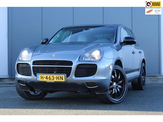 Porsche Cayenne 4.5 Turbo, Luchtvering, Leder, Trekhaak, Bose Audio, Sportuitlaat, Boekjes volledig erbij.