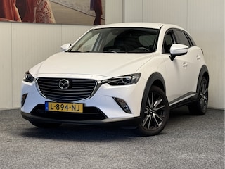 Mazda CX-3 2.0 SKY ACTIVE-G 120 GT-LUXURY AUTOMAAT NAVIGATIE CRUISE CONTROL HEAD-UP DISPLAY KEYLESS GO RIJSTROOKSENSOREN DODEHOEKSENSOREN ACHTERUITRIJCAMERA AFN. TREKHAAK ZEER MOOI !! Brgl