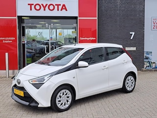 Toyota Aygo X-PLAY BLUETOOTH SPEEDLIMITER AIRCO EL-RAMEN NL-AUTO