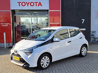 Toyota Aygo X-FUN 5-DEURS BLUETOOTH AIRCO EL-RAMEN NL-AUTO