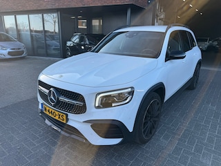 Mercedes-Benz GLB 200 AMG 7PERS AUT SFEER TREKHAAK CAMERA STOELVERW LED SUPER ONDDERHOUDEN