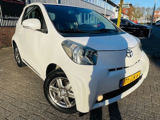 Toyota iQ 1.0 VVTi Aspiration AUTOMAAT STOELVERWARM LEDER