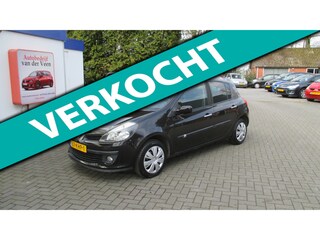 Renault Clio 1.2-16V Authentique