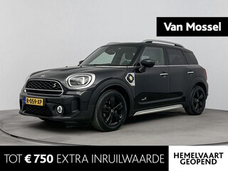 Mini Countryman 1.5 Cooper S E ALL4 Classic 220PK | Automaat | Zwarte Lichtmetalen Velgen | Navigatie | Achteruitrijcamera | Half-Lederen Bekleding | Apple CarPlay & Android Auto