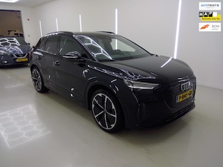 Audi Q4 40 S-LINE COMPETITION 77 kWh SOH 95% l MATRIX l CARPLAY l CAMERA l ADAPT.CRUISE l ORG.NL l 1e EIG l NAP