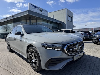Mercedes-Benz E-klasse 400 e 4MATIC AMG Line Premium Plus Hyperscreen | Pano-Dak | Stoelkoeling | Comfortstoelen |