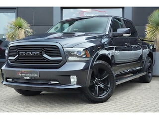 Dodge Ram 1500 5.7 V8 4x4 Crew Cab 5'7 402pk Panoramadak/Trekhaak/AlpineSoundsystem
