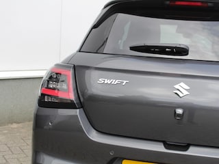 Suzuki Swift 1.2 Style Smart Hybrid | € 1600,- DEALERKORTING! | Alle kleuren leverbaar!
