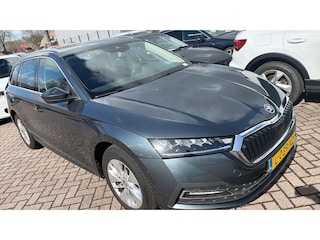 Skoda Octavia Combi 1.0 TSI Business Edition Airco | CarPlay | Elek. Pakket | Donkerglas| Inruil mogelijk