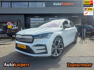 Skoda Enyaq RS Edition 82 kWh | Met o.a. panoramadak, elektrische achterklep, elektr. uitklapbare trekhaak en navigatie!