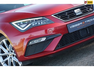 Seat Leon 1.4 EcoTSI FR-AUT | Desire Red Metallic | Panodak/iConnect/Alcantara/Stoelverwarming - Sportief!