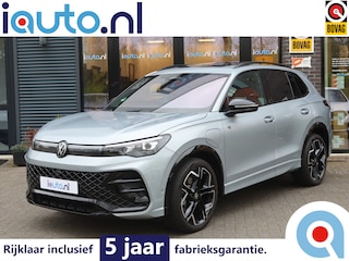 Volkswagen Tiguan 1.5 eHybrid 272pk R-Line Black Style Pano/Leder/IQ.Light HD/360/Headup/HK/Keyless/ACC/DCC/Elek. stoelen/Dodehoek/20"/Trekhaak wegkl.