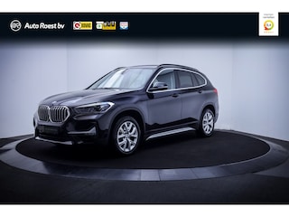 BMW X1 20iA Xdr. X-LINE Edition FULL LED | CAMERA | AFN TREKHAAK | NAVI | LEDER | KEYLESS | STOELVERW | PDC V+A | LMV