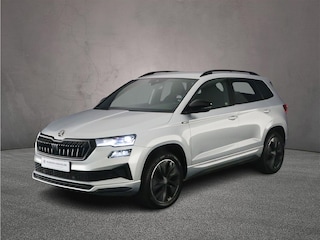 Skoda Karoq Sportline Business 1.5 TSI 150pk DSG Automaat Trekhaak, Adaptive cruise control, Achteruitrijcamera, Elektrische achterklep, LED matrix koplampen