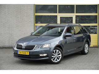 Skoda Octavia Combi 1.0 TSI Automaat! Ambition Business BJ2018 Lmv 16" | Led | Pdc | Trekhaak | App-Connect | Navi | Climate control | Cruise control | Getint glas
