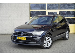 Volkswagen Tiguan 1.5 TSI 150PK! Life Business BJ2021 Lmv 18" | Led V+A | Pdc | Elek. achterklep | App-Connect | Navi | Climate control | Cruise control | Verwarmde voorstoelen | Extra getint glas