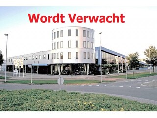 Peugeot 208 1.2 PureTech 100 Allure 360 camera Navi PDC Keyless Go/Start ! 2e Paasdag geopend van 12.00 tot 17:00u !