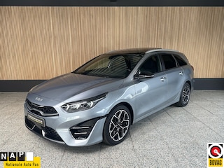 Kia Ceed Sportswagon 1.5 T-GDi GT-Line Schuif/kantel dak | Camera | Stoelverwarming