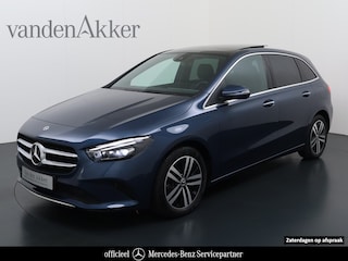 Mercedes-Benz B-klasse 250e Luxury // Trekhaak // Panorama dak // Camera // MultiBeam LED // Sfeerverlichting // Stoelverwarming // Wide Screen