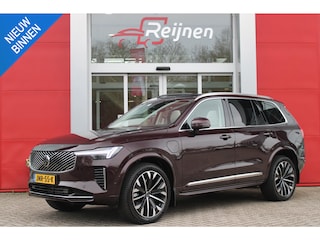 Volvo XC90 2.0 T8 456PK PHEV AWD PLUS BRIGHT | LUCHTVERING VOOR / ACHTER MET FOUR-C SETTINGS  | PANORAMISCH SCHUIF / KANTELDAK | EXTRA GETINT GLAS OP DE ACHTER PORTIEREN | BOWERS & WILKINS HIFI PREMIUM AUDI SYSTEEM INCLUSIEF FRESH AIR SUBWOOFER  | NAVIGATIE SYSTEEM BY GOOGLE MAPS | 360° CAMERA | ELEKTRISCH WEGKLAPBARE TREKHAAK | HEAD-UP DISPLAY | COMFORT STOELEN MET MASAGE FUNCTIE | STOEL VERWARMING EN VENTILATIE | ELEKTRISCH VERSTELBARE COMFORT STOEL MET GEHEUGEN EN ELEKTRISCH VERSTELBARE ZIJWANGEN | GEPERFOREERD NAPPA LEDER BEKLEDING BLOND / CHARCOAL | ACHTERBANK VERWARMING | NUBUCK HEMELBEKLEDING | ORREFORS KRISTALLEN POOKKNOP | GREY ASH HOUT INLEG | GELAMINEERDE ZIJRUITEN EN ACHTERRUIT | ZONGORDIJNEN ACHTERPORTIEREN | 21" 8-MULTI SPAAKS BLACK DIAMOND CUT VELGEN | DODEHOEKDETECTIE | 4-ZONE CLIMATE CONTROL | KEYLESS ENTRY / START | DRAADLOZE TELEFOONLADER | APPLE CARPLAY / ADROID AUTO | ELEKTRISCHE ACHTERKLEP | SFEER VERLICHTING | MATRIX LED KOPLAMPEN |