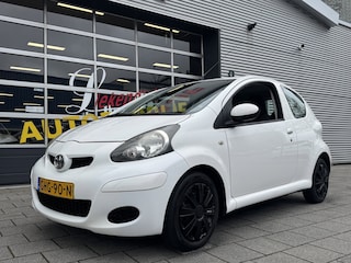 Toyota Aygo 1.0-12V Cool - Airco I Stuurbekrachtiging I Comfort pakket I Nwe APK 03-3037