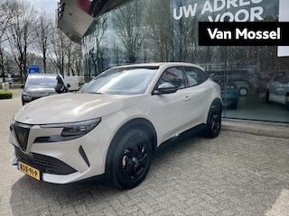 Alfa Romeo Junior 1.2 Turbo Hybrid Ibrida | Carplay | Adaptive cruisecontrol |