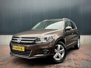 Volkswagen Tiguan 1.4 TSI R-Line Edition * Pano * Trekhaak * Leer * Stoel-verw * Nette Auto *