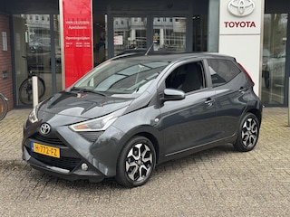 Toyota Aygo X-JOY APPLE/ANDROID CLIMA LM-VELGEN CAMERA BLUETOOTH PRIVACY-GLASS LED NL-AUTO