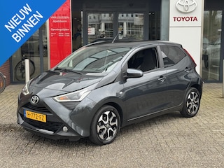 Toyota Aygo X-JOY APPLE/ANDROID CLIMA LM-VELGEN CAMERA BLUETOOTH PRIVACY-GLASS LED NL-AUTO