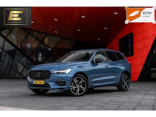 Volvo XC60 2.0 Recharge T6 AWD R-Design | Panorama dak | Dechrome | PDC