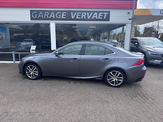 Lexus IS 300h Hybrid Business Line