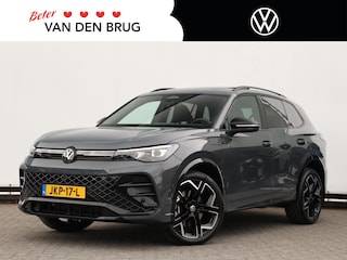 Volkswagen Tiguan R-Line-Edition e-Hybrid 272PK DSG Black Style | Panoramadak | Trekhaak | Led Matrix | Camera | Keyless | Stoel/stuurverwarming