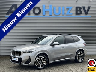 BMW X1 sDrive20i M Sport Premium Pakket Panoramadak Trekhaak Achteruitrijcamera Stoelverwarming Keyless Entry Carplay