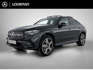 Mercedes-Benz GLC 300 e 4MATIC Sport Edition | Premium | Winterpakket | Nightpakket | Trekhaak | DISTRONIC | AMG spoiler | Panoramaschuifdak | Smartphone-integratie | Sfeerverlichting |