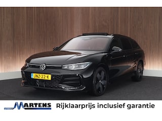 Volkswagen Passat Variant 1.5 272pk eHybrid R-Line Edition Black Style Trekhaak 360Camera harman/kardon Massage Navigatie Panoramadak