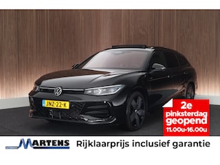 Volkswagen Passat Variant 1.5 272pk eHybrid R-Line Edition Black Style Trekhaak 360Camera harman/kardon Massage Navigatie Panoramadak