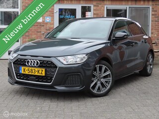 Audi A1 Sportback 25 TFSI epic Automaat|Parkeersensor|Zwarte Hemel|Navigatie|Climatronic|Cruise Controll.