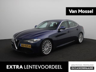 Alfa Romeo Giulia 2.0T 200pk Aut. Super | Leder | Navigatie | Parkeersensoren | Sport pack