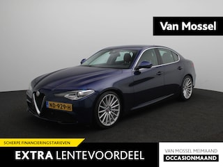 Alfa Romeo Giulia 2.0T 200pk Aut. Super | Leder | Navigatie | Parkeersensoren | Sport pack