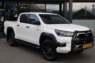 Toyota Hilux 2.8 D-4D DUBBEL CABIN INVINCIBLE  2 SITZ A/T 4WD VAN