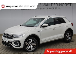 Volkswagen T-Roc 1.5-150pk R-Line Edition DSG-AUTOMAAT ! Gun u het comfort van een automaat ! Slechts 19.000km ! Stoel- en voorraamverw., IQ-light, Adaptieve cruise cntrl, Navigatie by Apple Carplay/Android auto, Autm. airco dual, Camera, Elektr. achterklep etc.