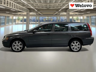 Volvo V70 2.5T AWD Summum Dealer auto, trekhaak, leder, carkit,....