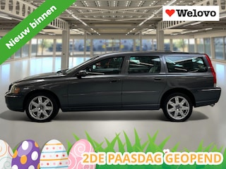 Volvo V70 2.5T AWD Summum Dealer auto, trekhaak, leder, carkit,....