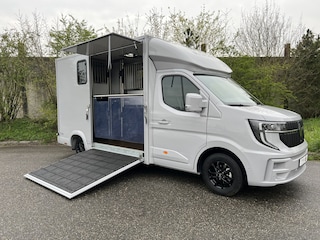 Renault Master Paardenwagen / Horsetruck / Veewagen 4000 KG C1 Nieuw & BPM vrij!
